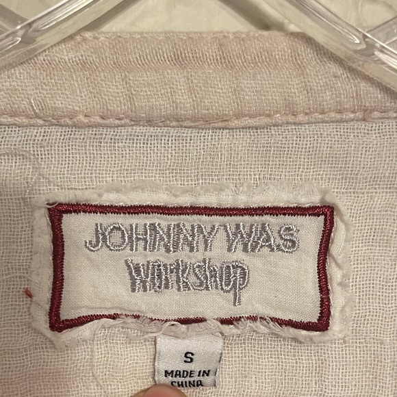 Johnny was embroidered tunic (S) ❤️🦋✨ - Picture 4 of 5